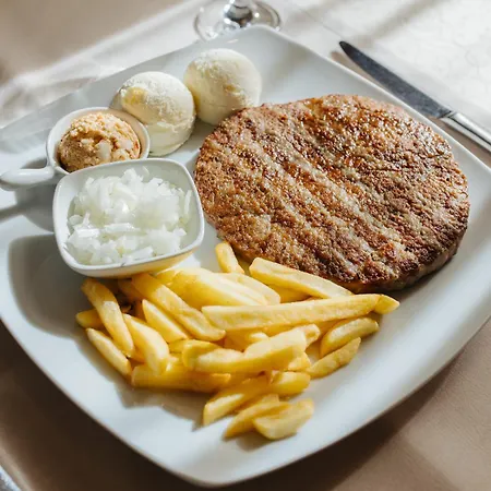 Stari Slon Konukevi Sombor